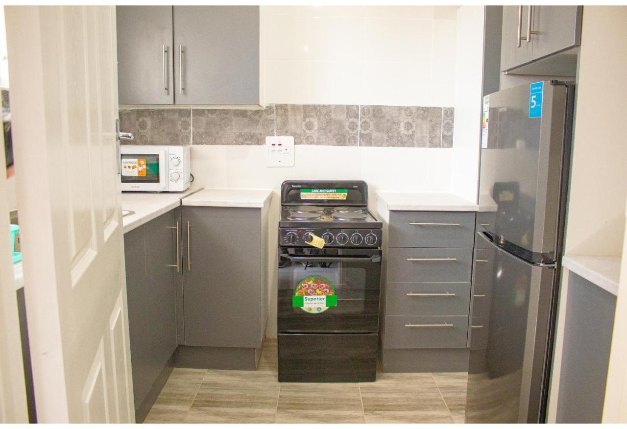 R Executive Apartments Harare Esterno foto