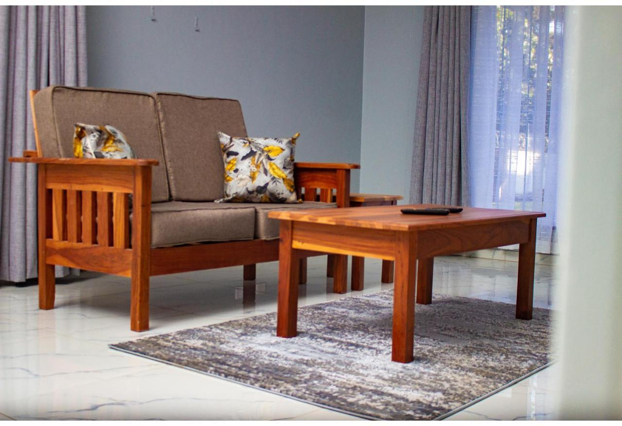 R Executive Apartments Harare Esterno foto