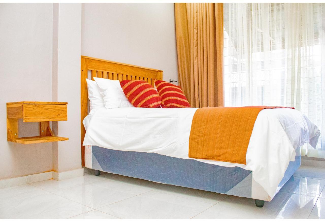 R Executive Apartments Harare Esterno foto