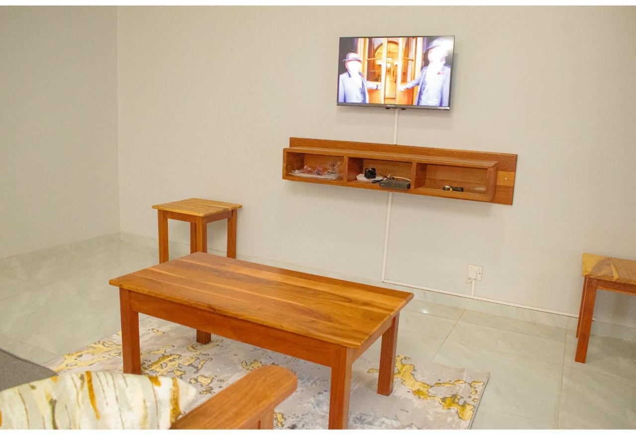 R Executive Apartments Harare Esterno foto
