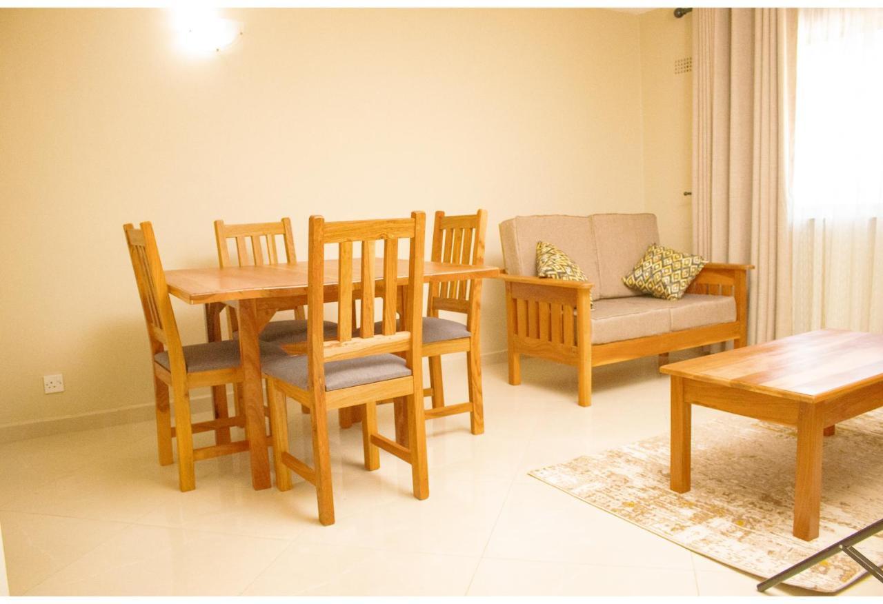 R Executive Apartments Harare Esterno foto