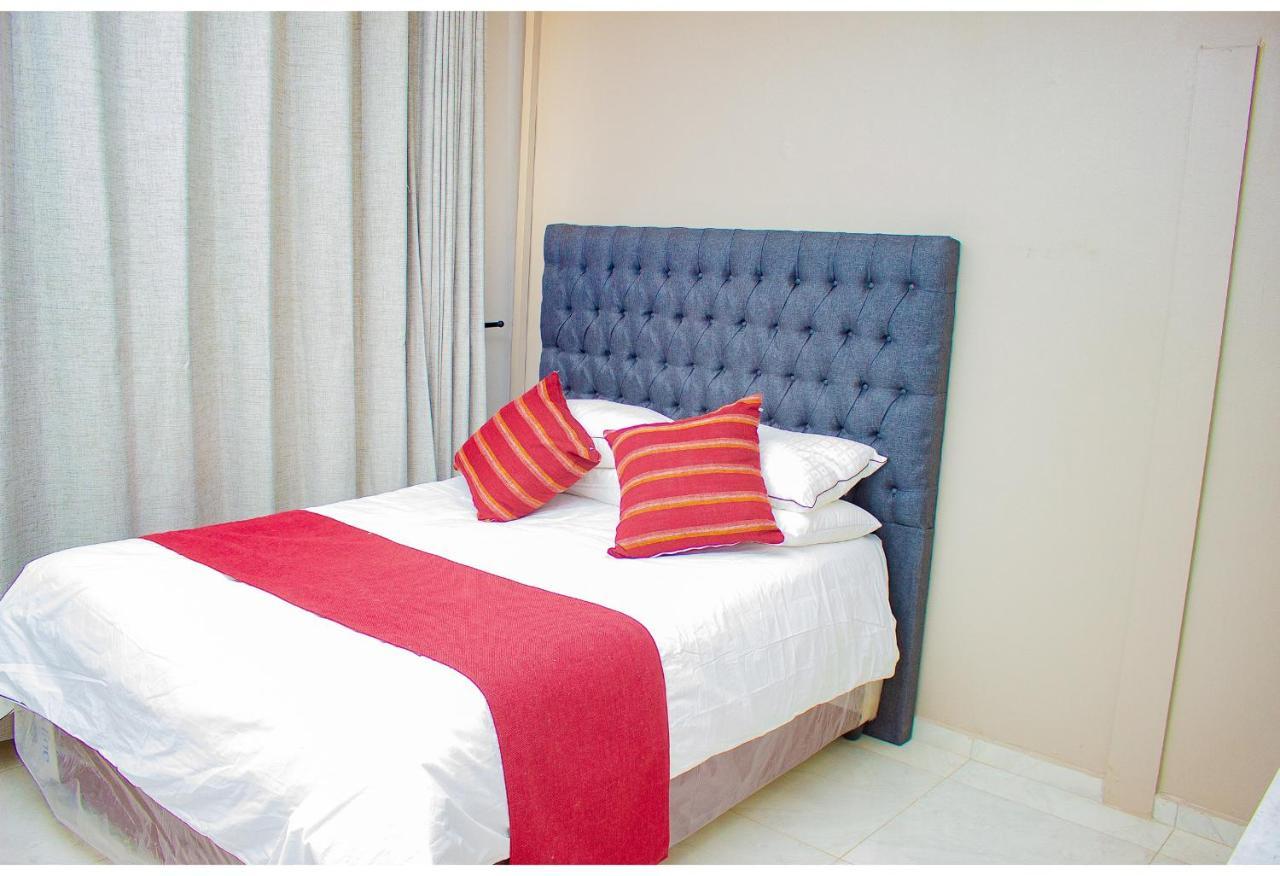 R Executive Apartments Harare Esterno foto