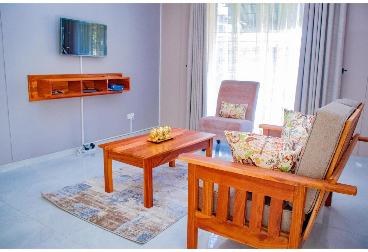 R Executive Apartments Harare Esterno foto