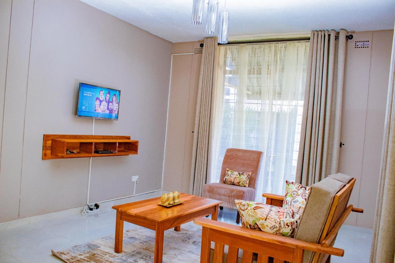 R Executive Apartments Harare Esterno foto